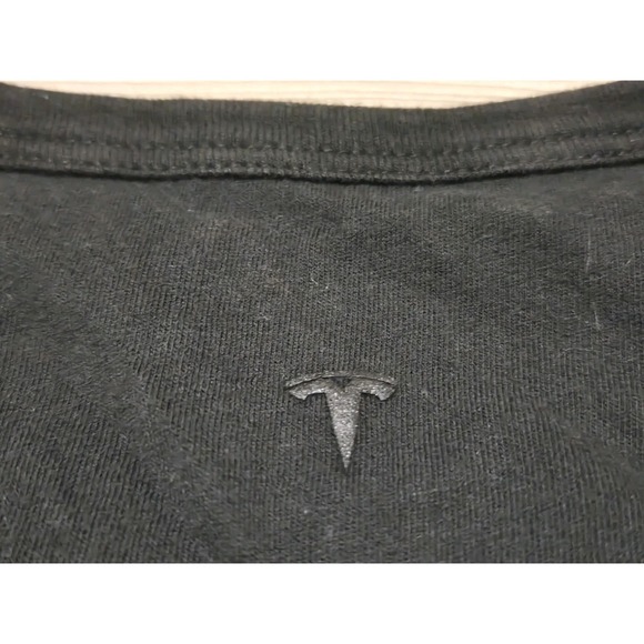 Tesla Long Sleeve Shirt Mens Size MEDIUM Black Workout TSLA - Picture 9 of 9